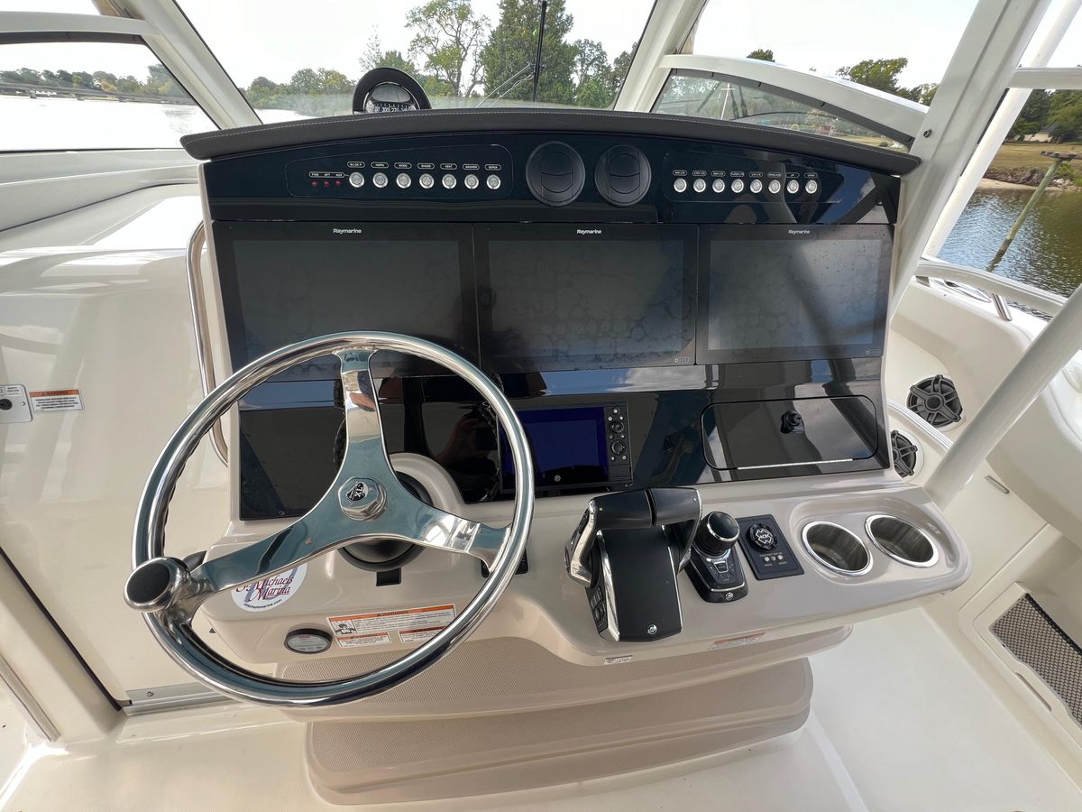 2023 Boston Whaler 42 