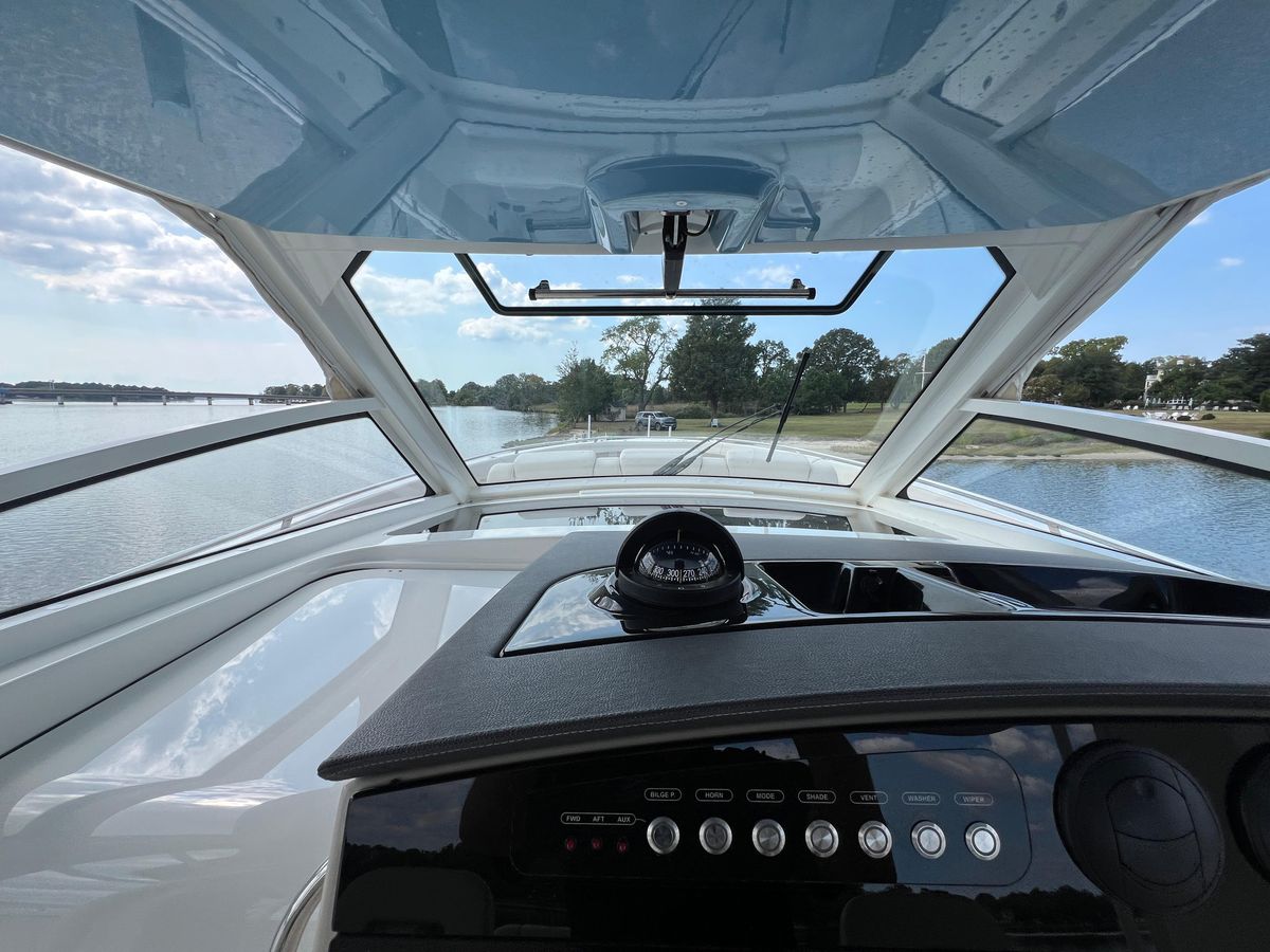 2023 Boston Whaler 42 