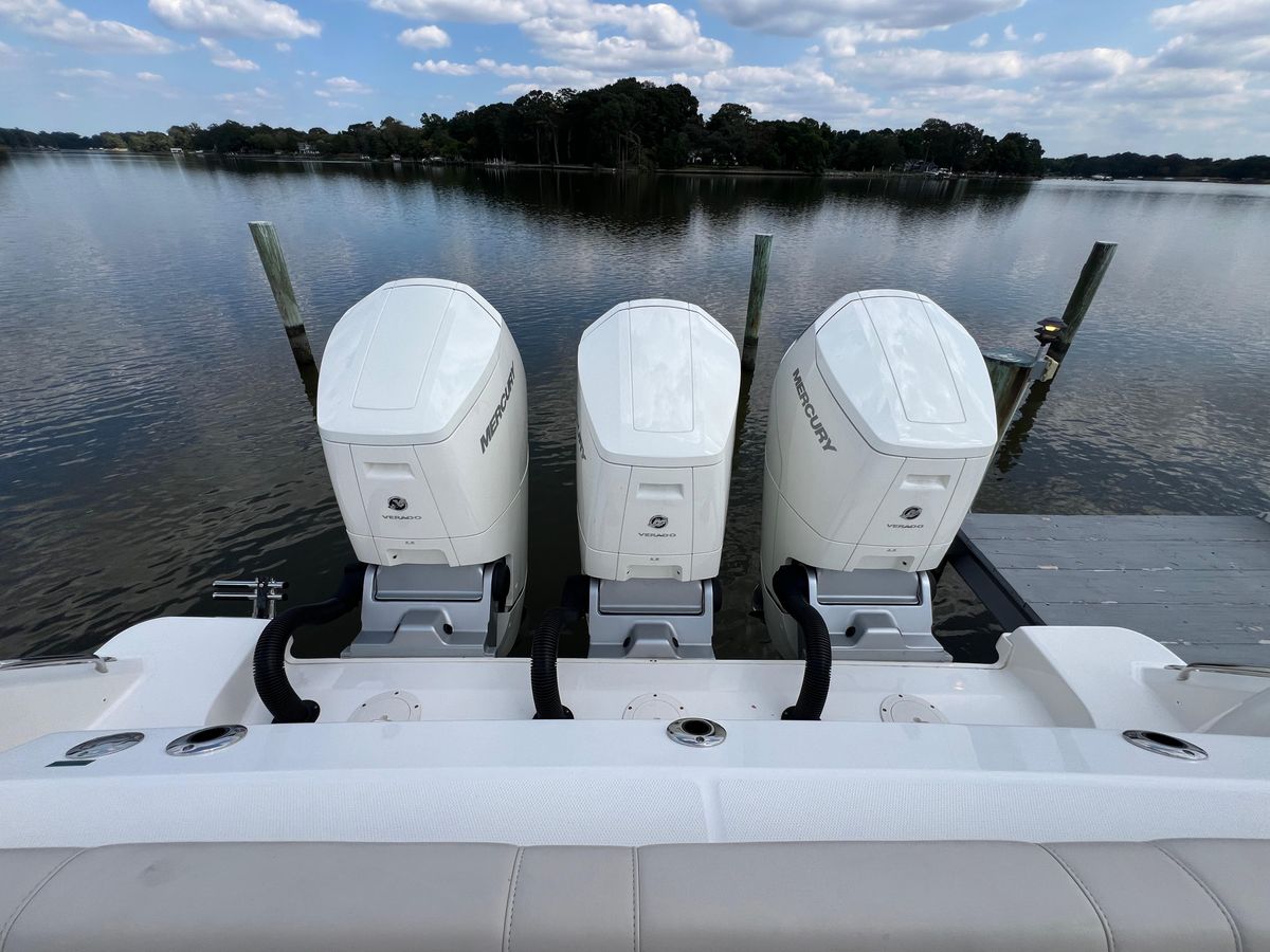2023 Boston Whaler 42 