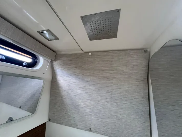 Sea Leggs Yacht Photos Pics 