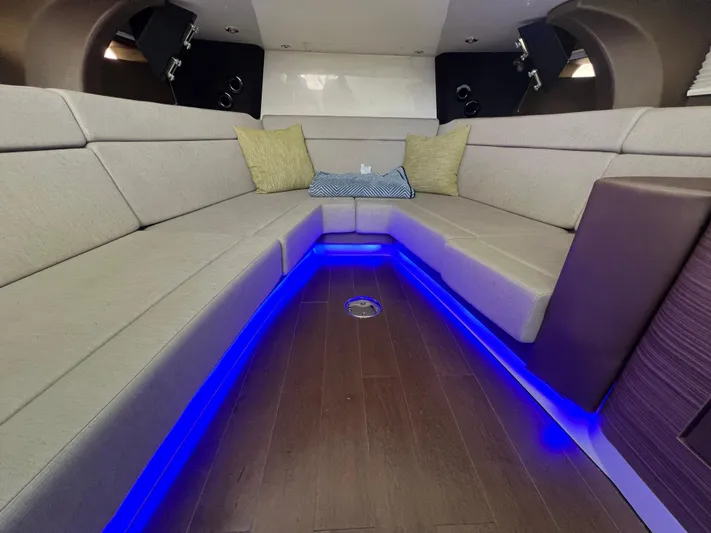 Sea Leggs Yacht Photos Pics 