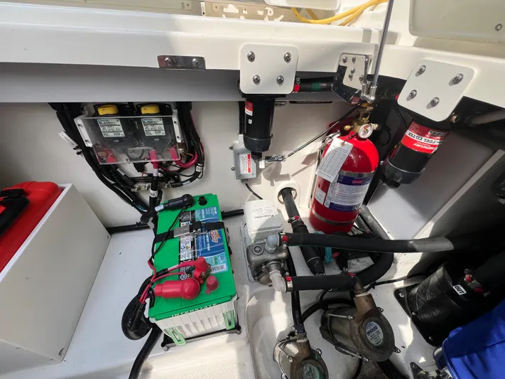 Sea Leggs Yacht Photos Pics 