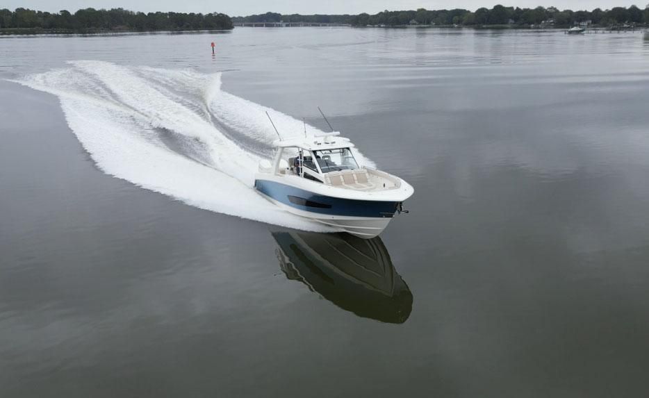 2023 Boston Whaler 42 