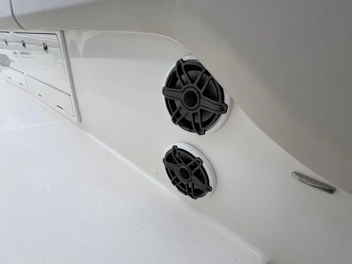 Sea Leggs Yacht Photos Pics 