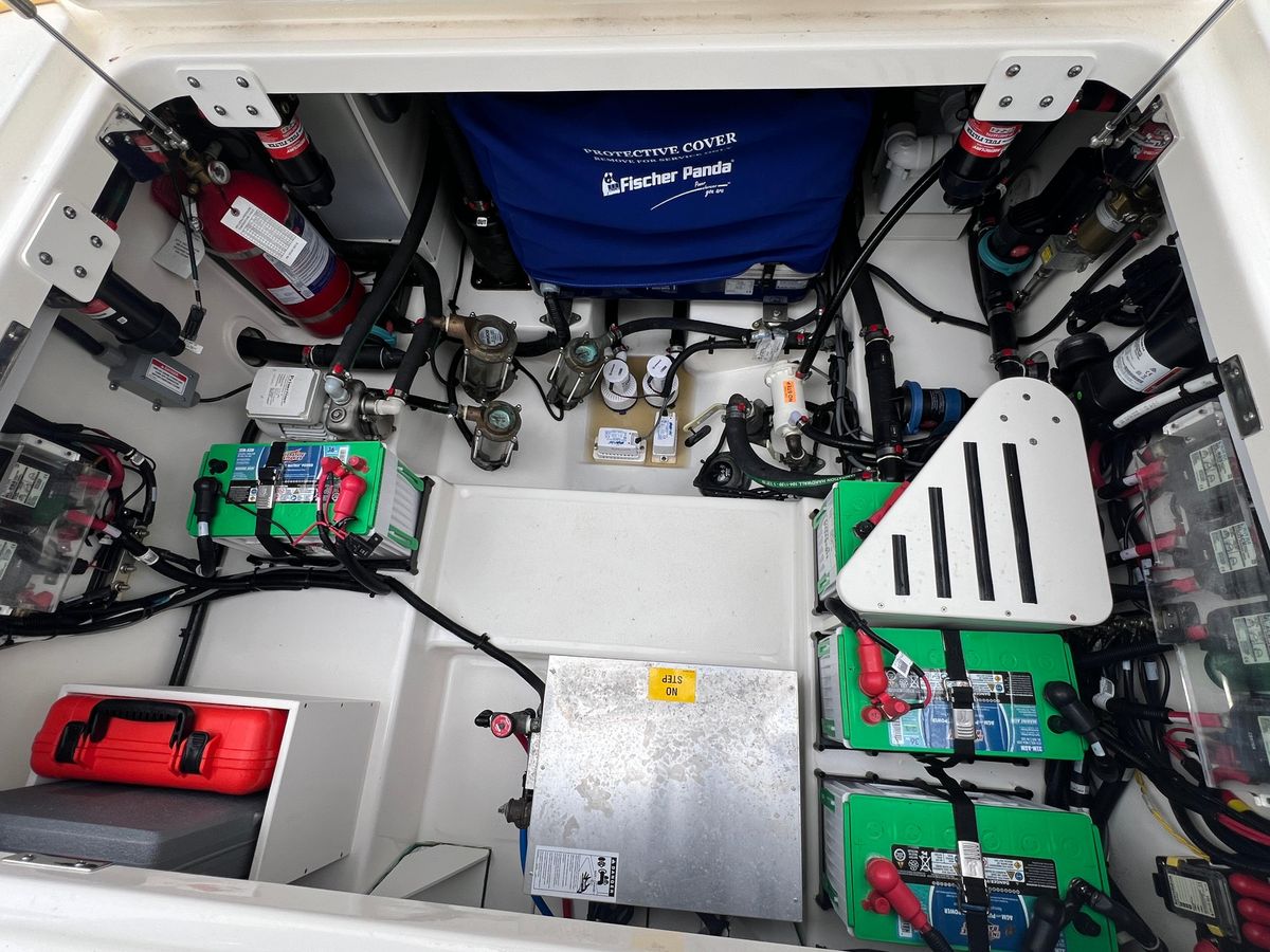2023 Boston Whaler 42 