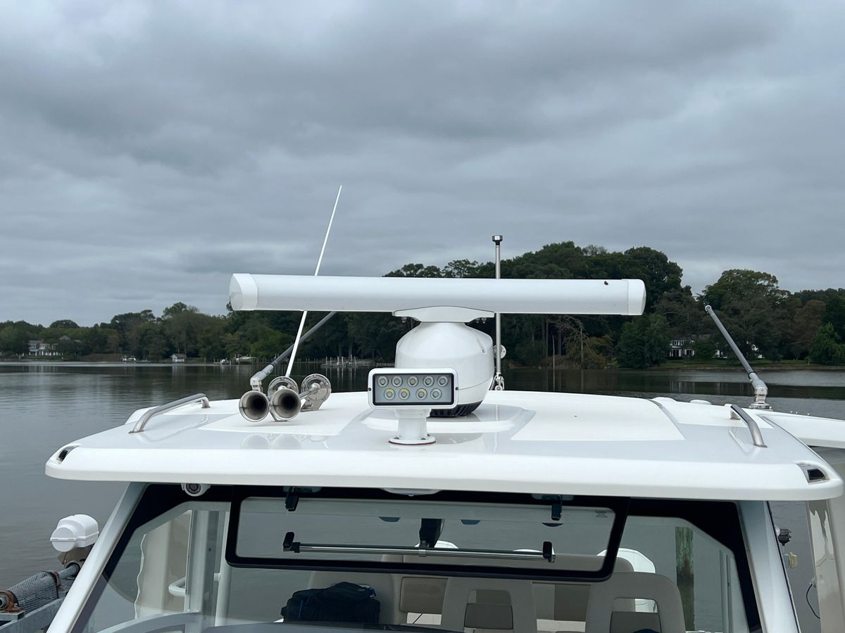 2023 Boston Whaler 42 