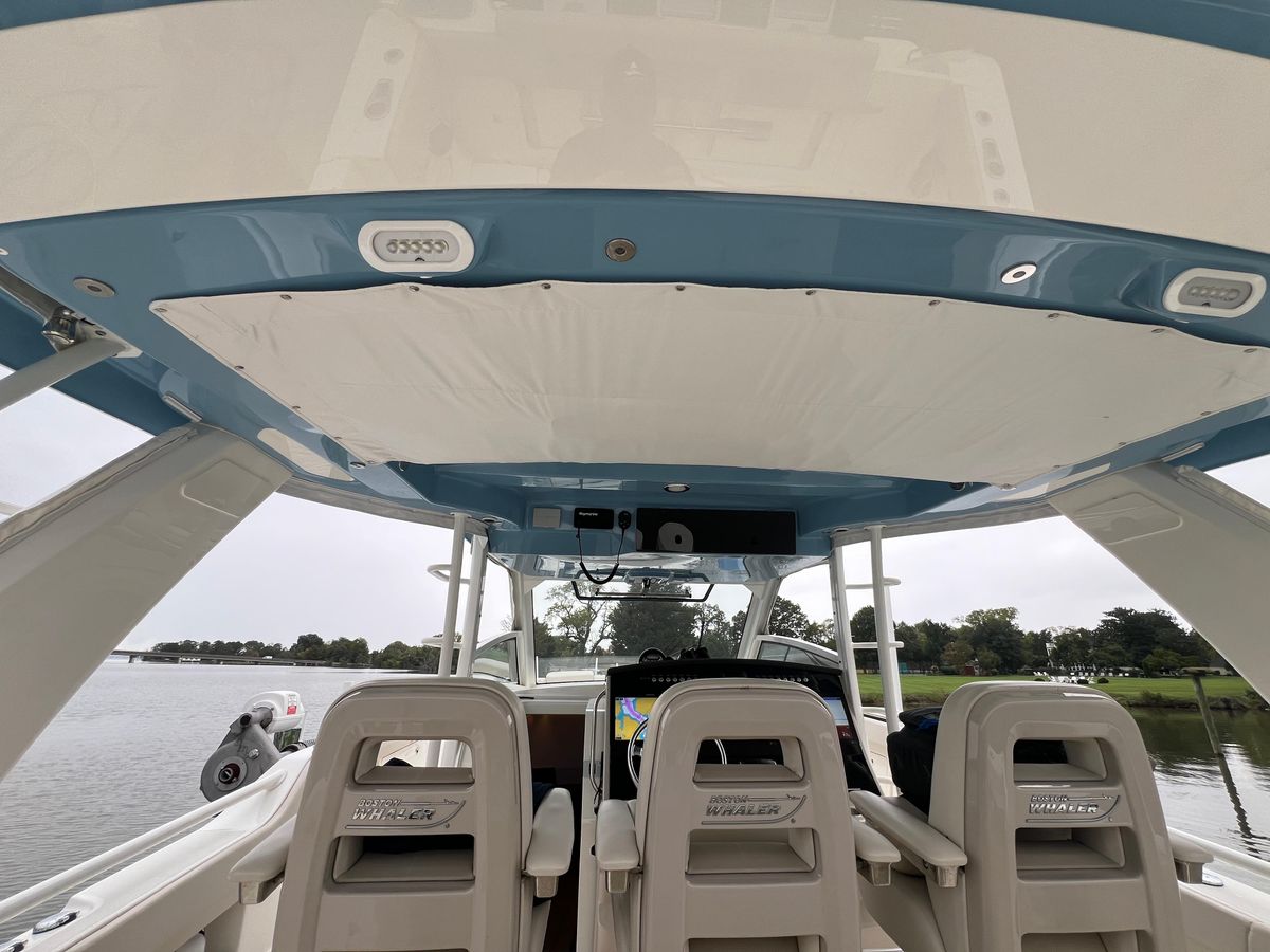 2023 Boston Whaler 42 