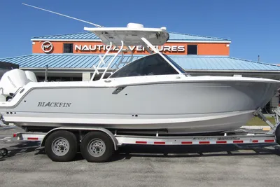 2023 Blackfin 252 DC