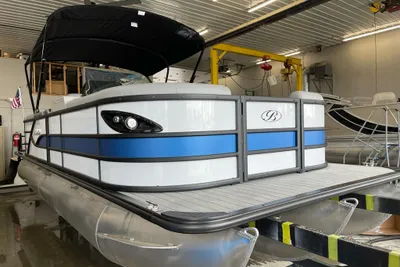 Bentley Pontoons Legacy 243 Navigator Dual Captain Full Tube Ext