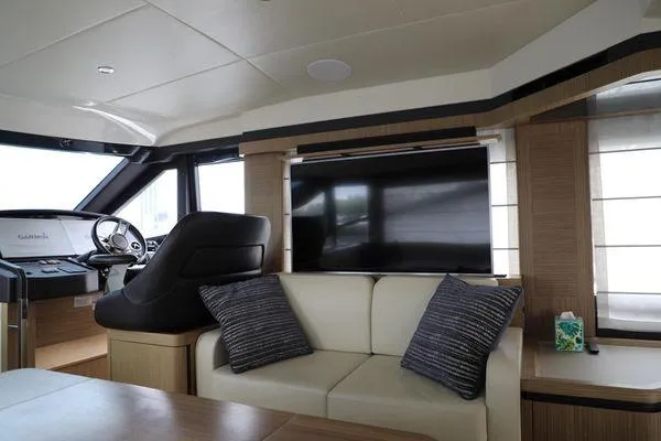 Low Key Yacht Photos Pics 