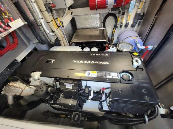 Low Key Yacht Photos Pics 