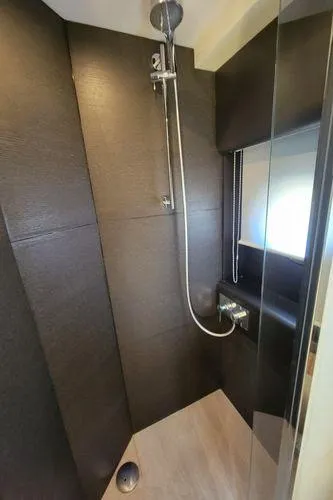 Low Key Yacht Photos Pics 