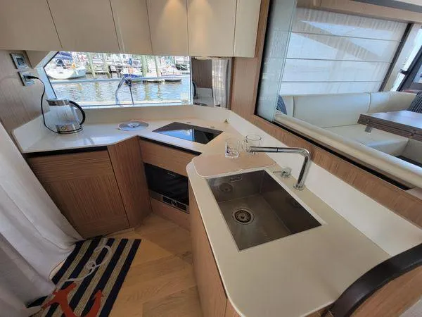 Low Key Yacht Photos Pics 