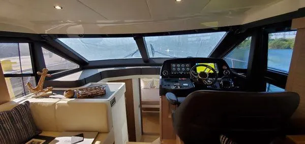 Low Key Yacht Photos Pics 