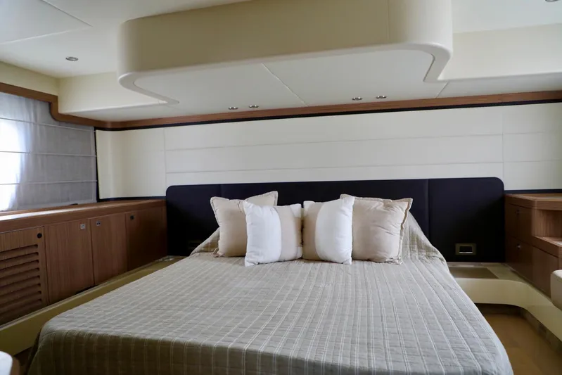 Low Key Yacht Photos Pics 