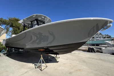 Sportsman Open 282 Center Console