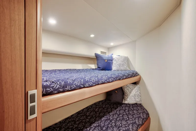 Constant Craving Yacht Photos Pics Viking 46 Constant Craving - Interior Bunk Room