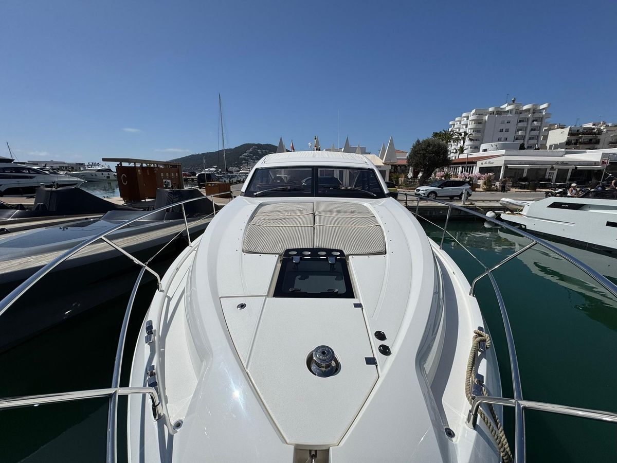 2017 Fairline 49 