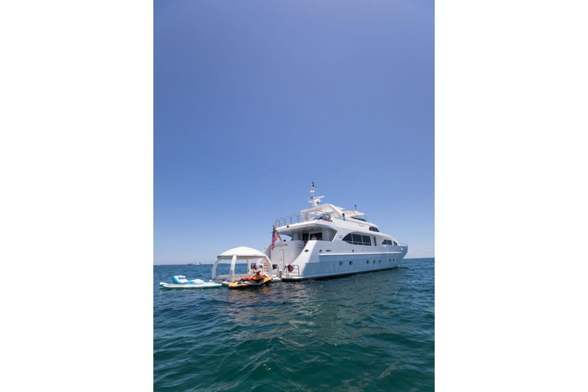2001 Intermarine 95 