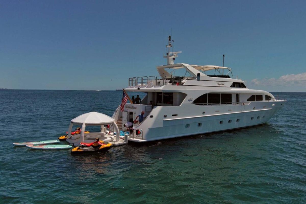 2001 Intermarine 95 