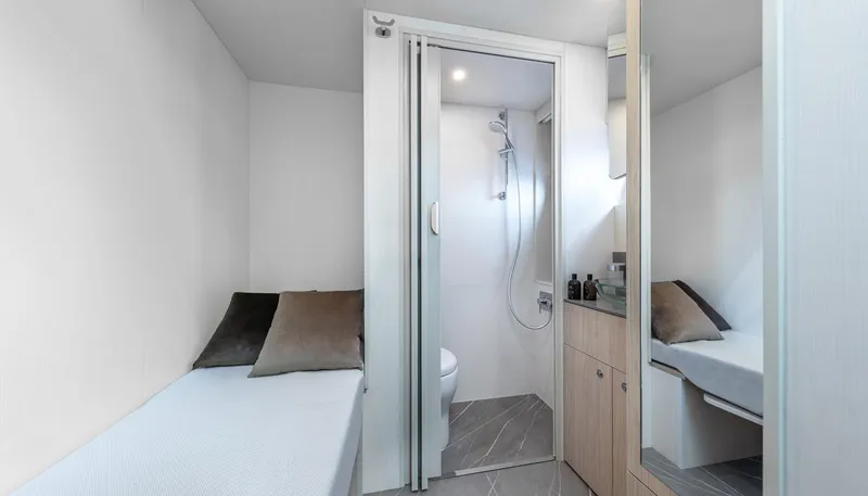  Yacht Photos Pics Absolute Navetta 64  Yachting Partners Malta