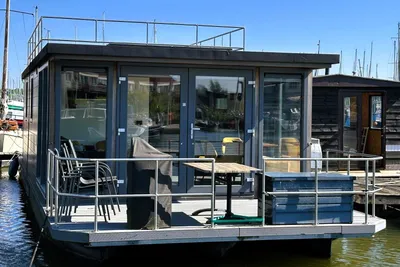 2021 Havenlodge Castalia Houseboat