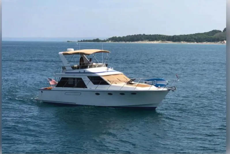 Midsommar Yacht Photos Pics 