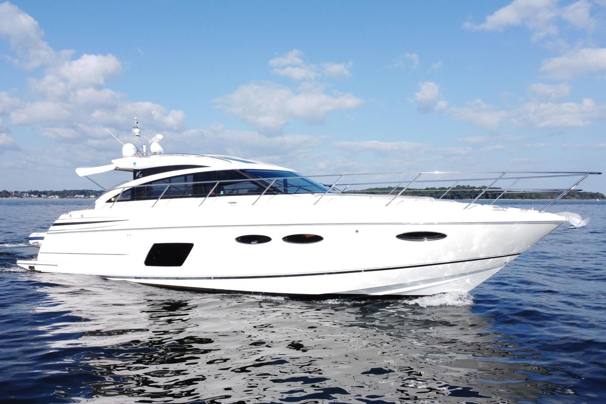 2015 Viking Princess 52
