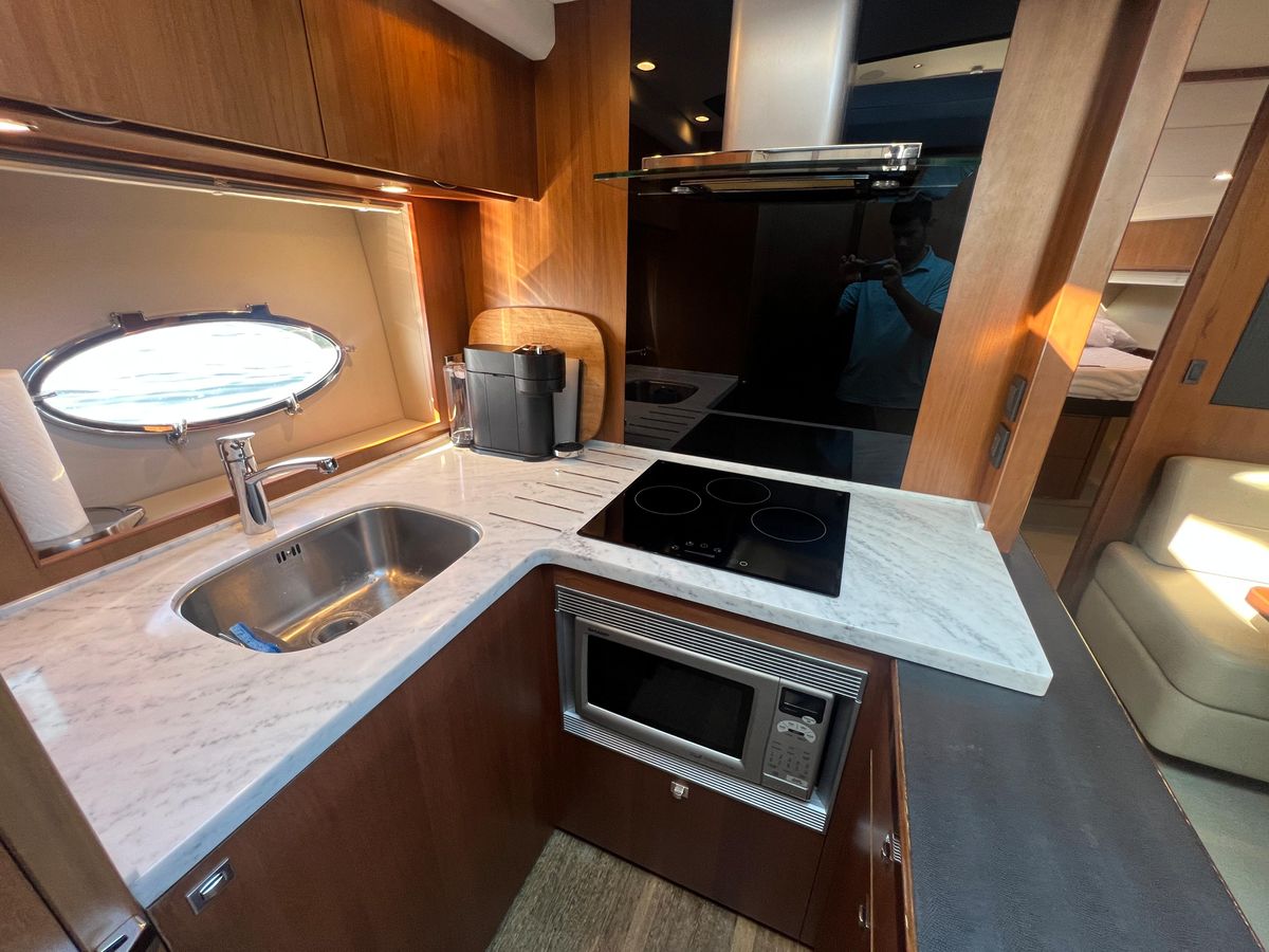 2015 Viking Princess 52