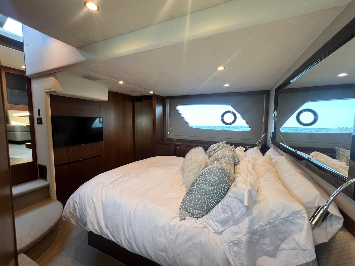 2015 Viking Princess 52