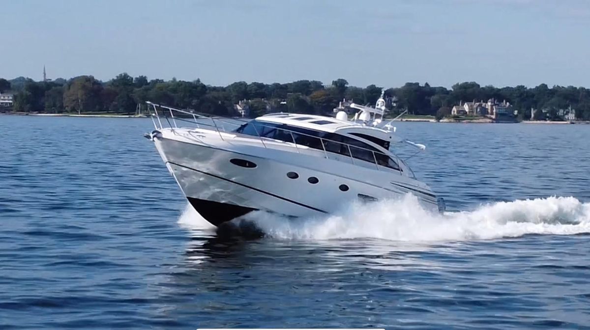 2015 Viking Princess 52