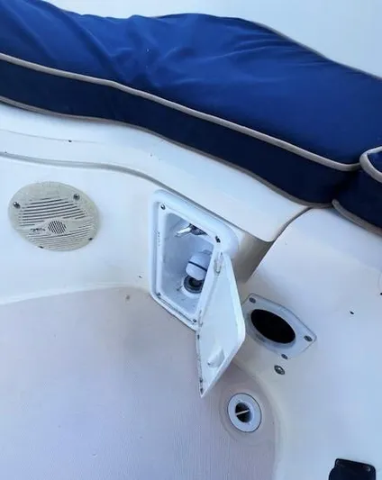 Chinook Yacht Photos Pics 