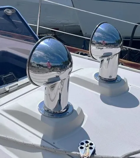 Chinook Yacht Photos Pics 