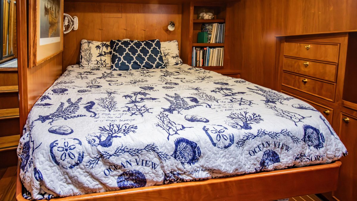 2002 Kristen Yachts 52 