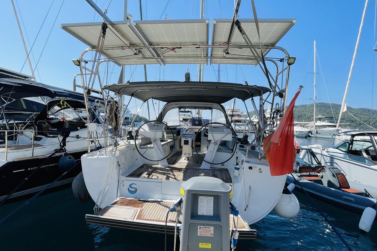 2015 Hanse 50 