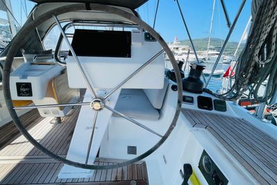 Yacht