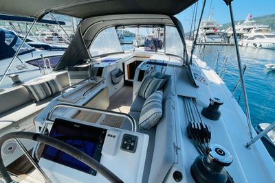 Yacht