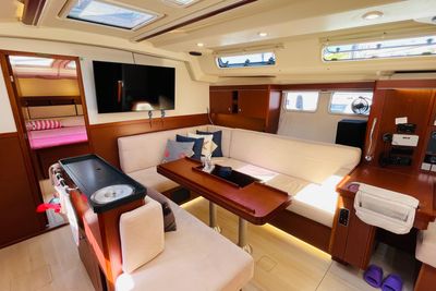 Yacht