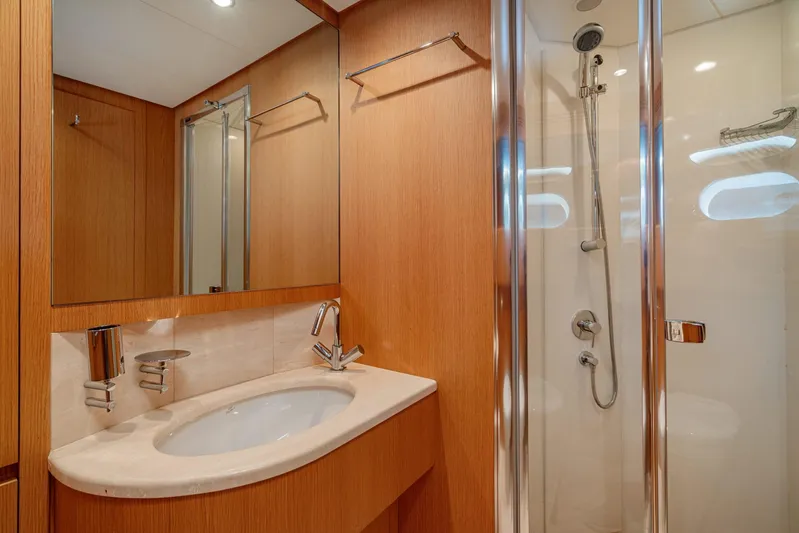  Yacht Photos Pics GS307763.jpg