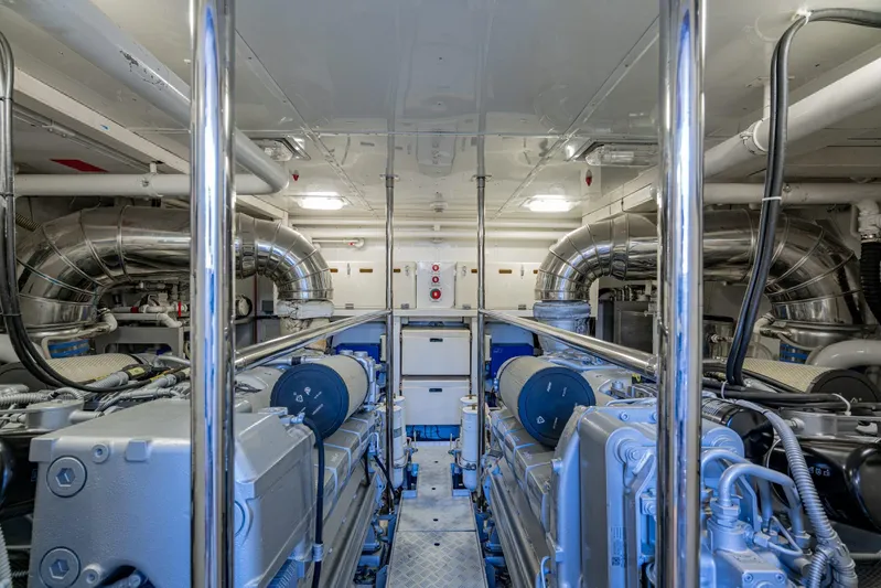  Yacht Photos Pics GS307705.jpg