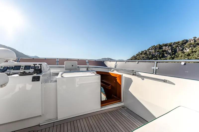 Yosma Yacht Photos Pics 