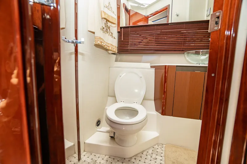  Yacht Photos Pics Luxurious bathroom in 2017 Sea Ray Sundancer 460 yacht with modern fixtures.