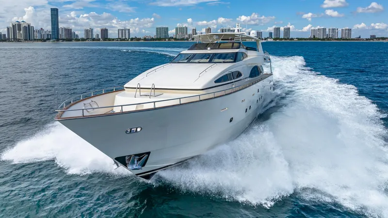 100 Azimut Jumbo Yacht Photos Pics 