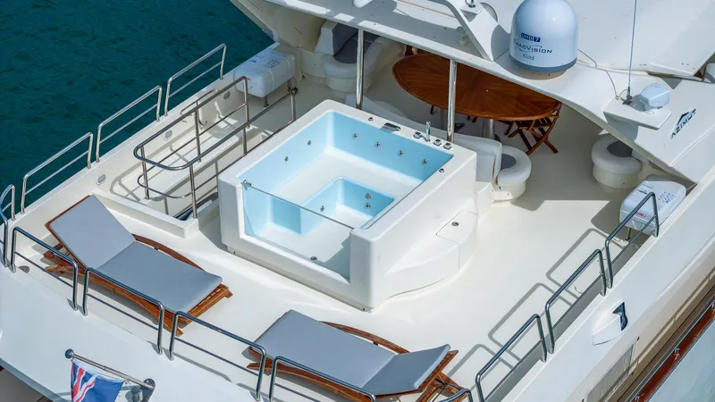 100 Azimut Jumbo Yacht Photos Pics 