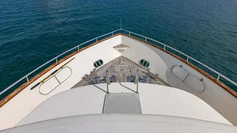 100 Azimut Jumbo Yacht Photos Pics 