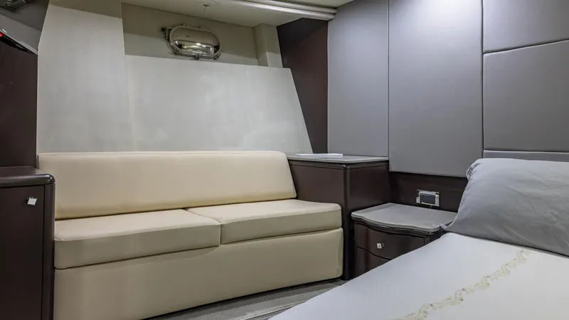 100 Azimut Jumbo Yacht Photos Pics 