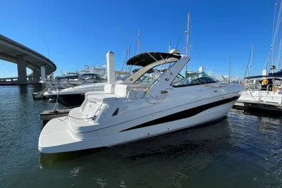 Sea Ray 370 Venture
