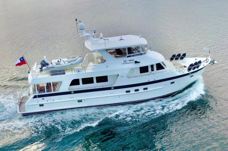 Bravo! Yacht Photos Pics 