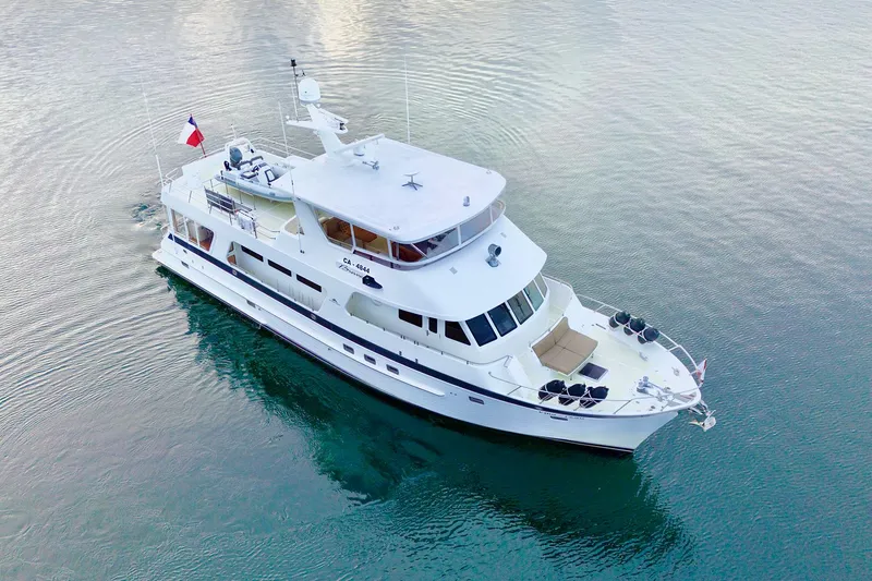 Bravo! Yacht Photos Pics 