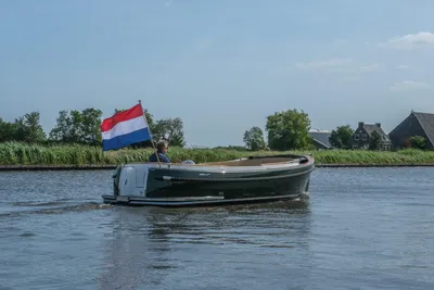 2025 Maril 6NXT – 42 pk